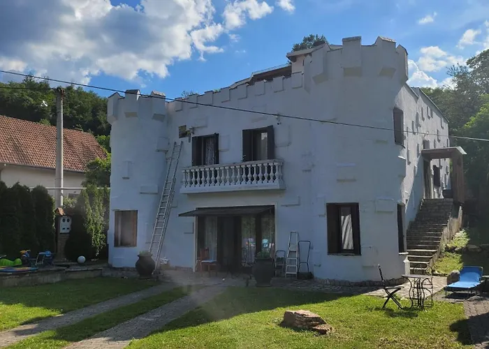 Dvorac Castelo Db 2022
